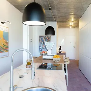 Pensión Columbano - Boutique Ensuites, Cokitchen & Parking, Lisboa