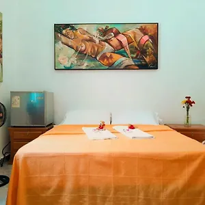 Casa De Huespedes La Antioquenita El Lugar Perfecto Tu Inn Medellín
